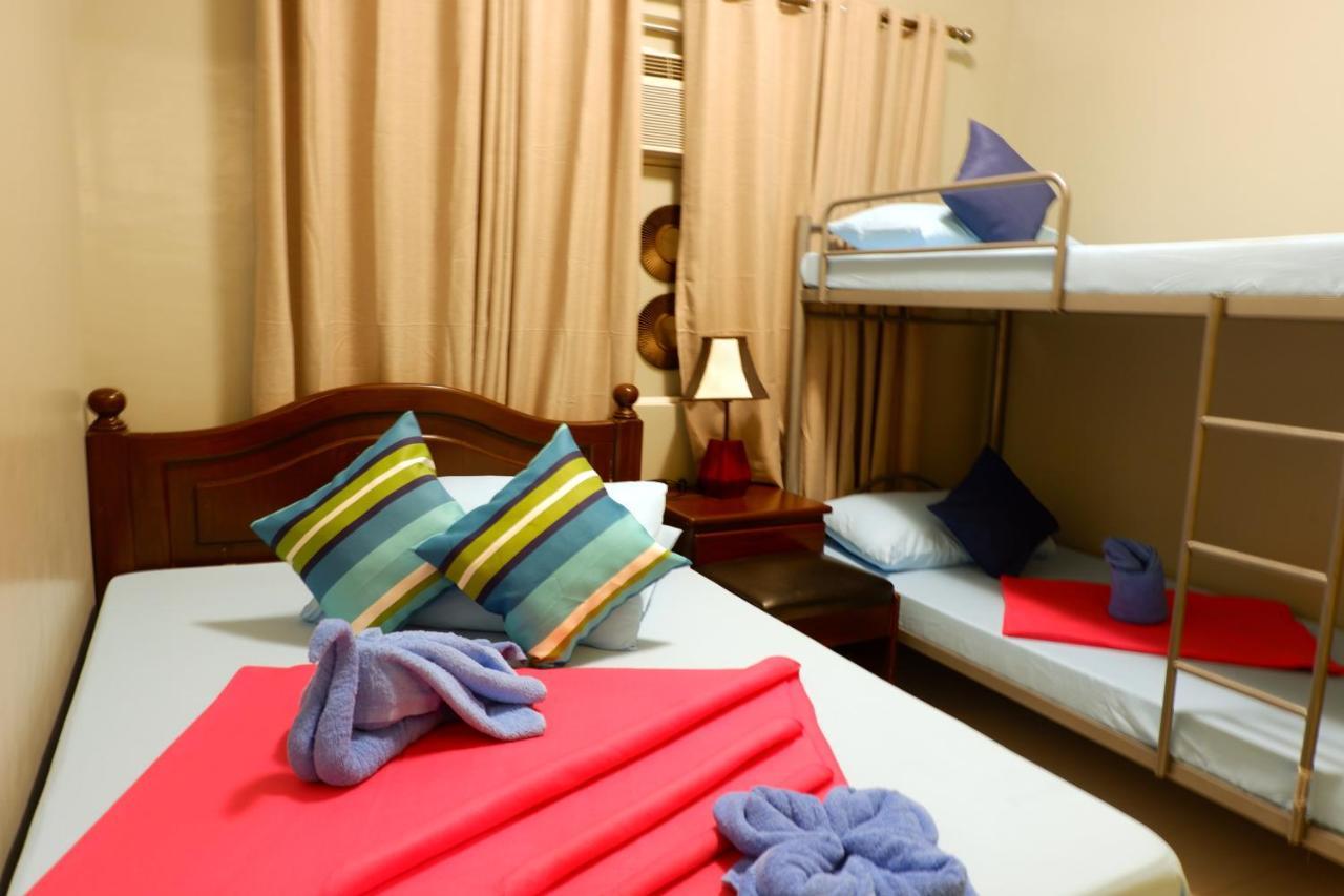 Connecting Flight Mactan Cebu Hostel Lapu-Lapu City Exterior photo